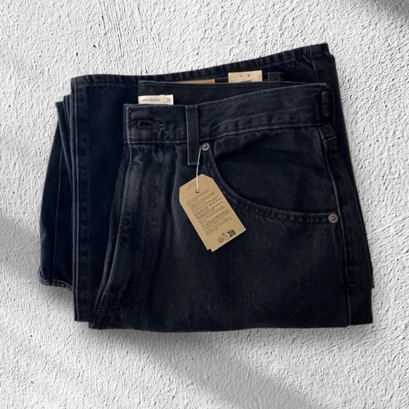 Levi's Black Cinch High Waist Wide-Leg Women's Pants - Picture 6 of 6